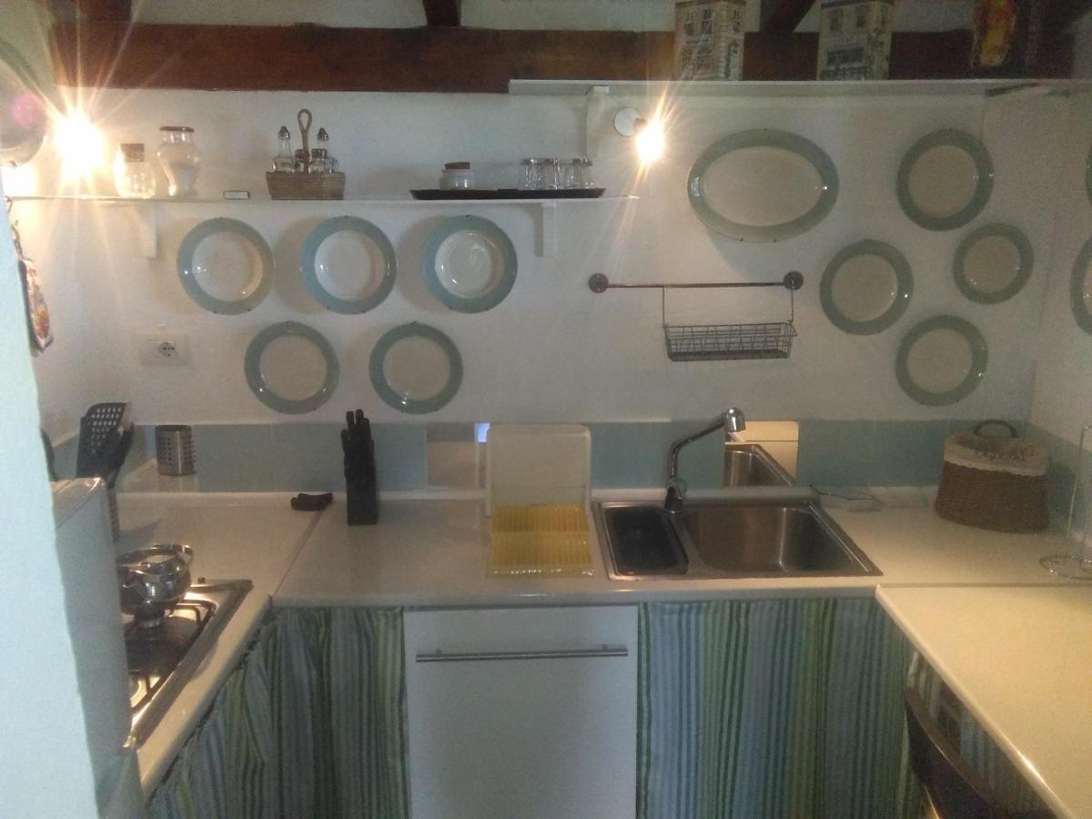 Cottage Sotto Il Faggio Centenario Ameno Buitenkant foto