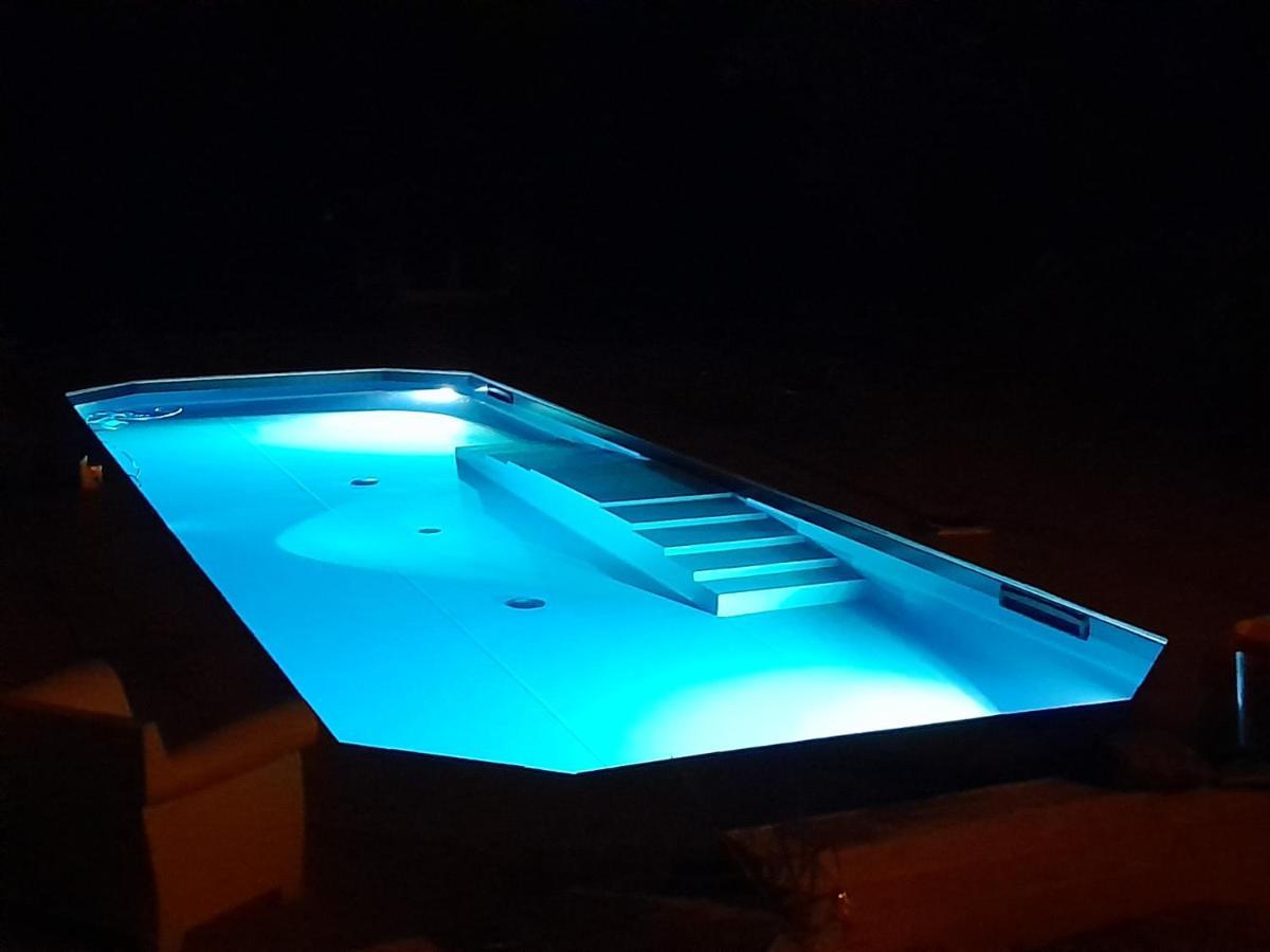 Cottage Sotto Il Faggio Centenario Ameno Buitenkant foto