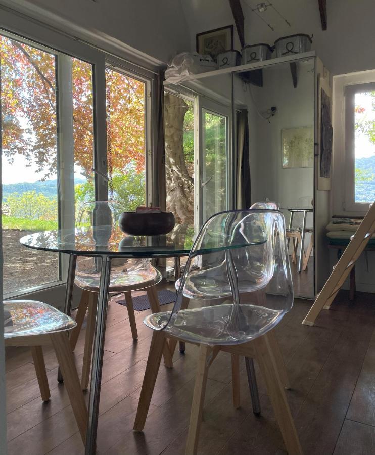 Cottage Sotto Il Faggio Centenario Ameno Buitenkant foto